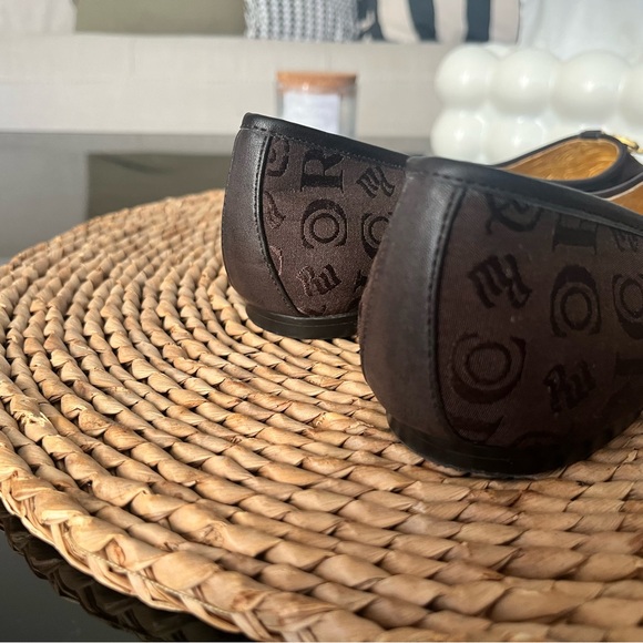 Rocawear Brown Flats with Gold Detailing - Picture 3 of 15